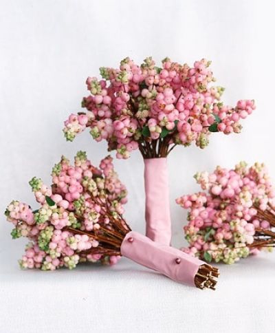 wedding bouquet flowers pink snowberries